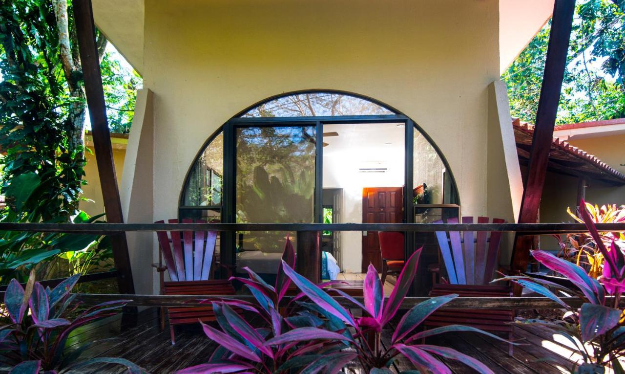 Hotel Punta Leona Jaco Bagian luar foto