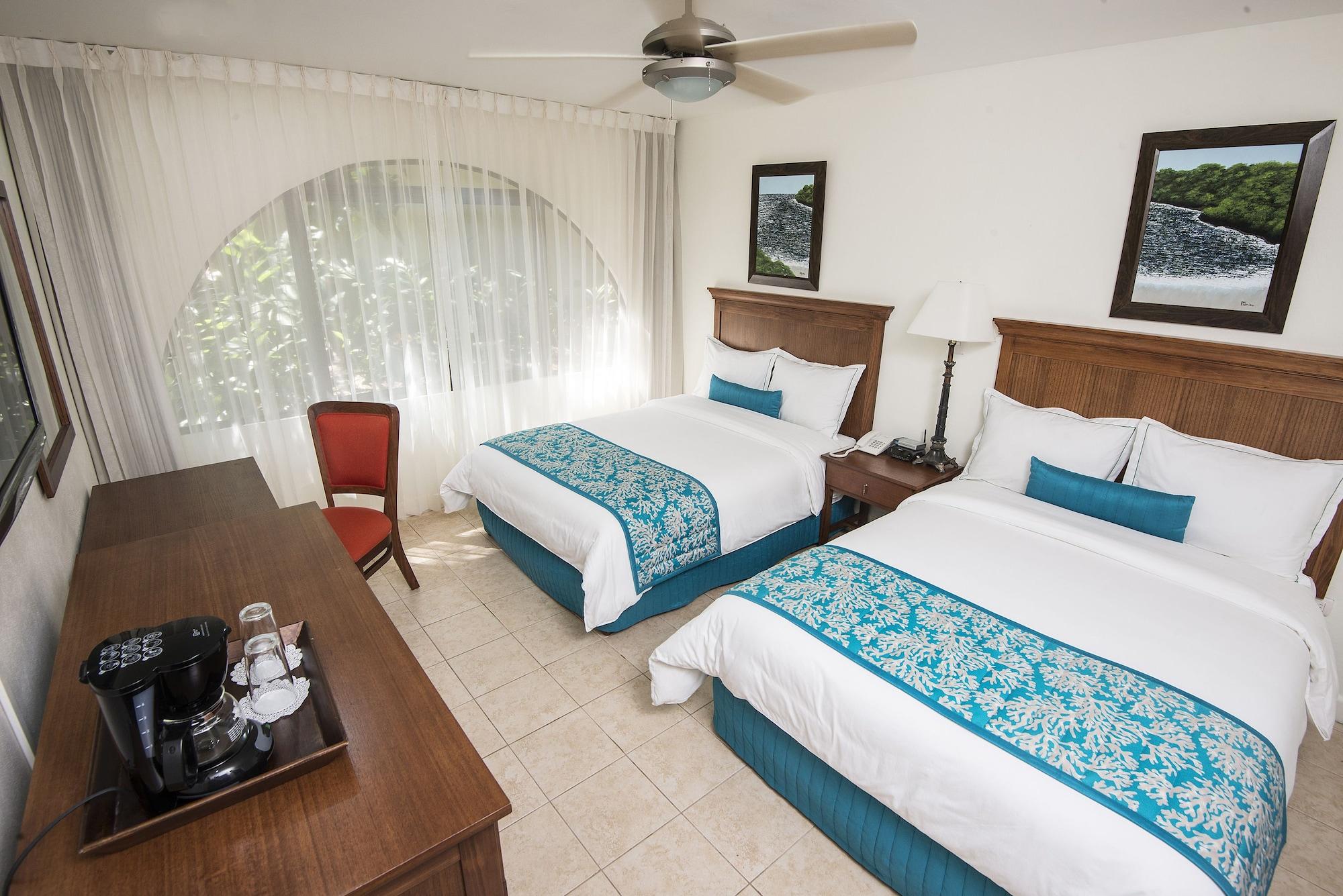 Hotel Punta Leona Jaco Bagian luar foto