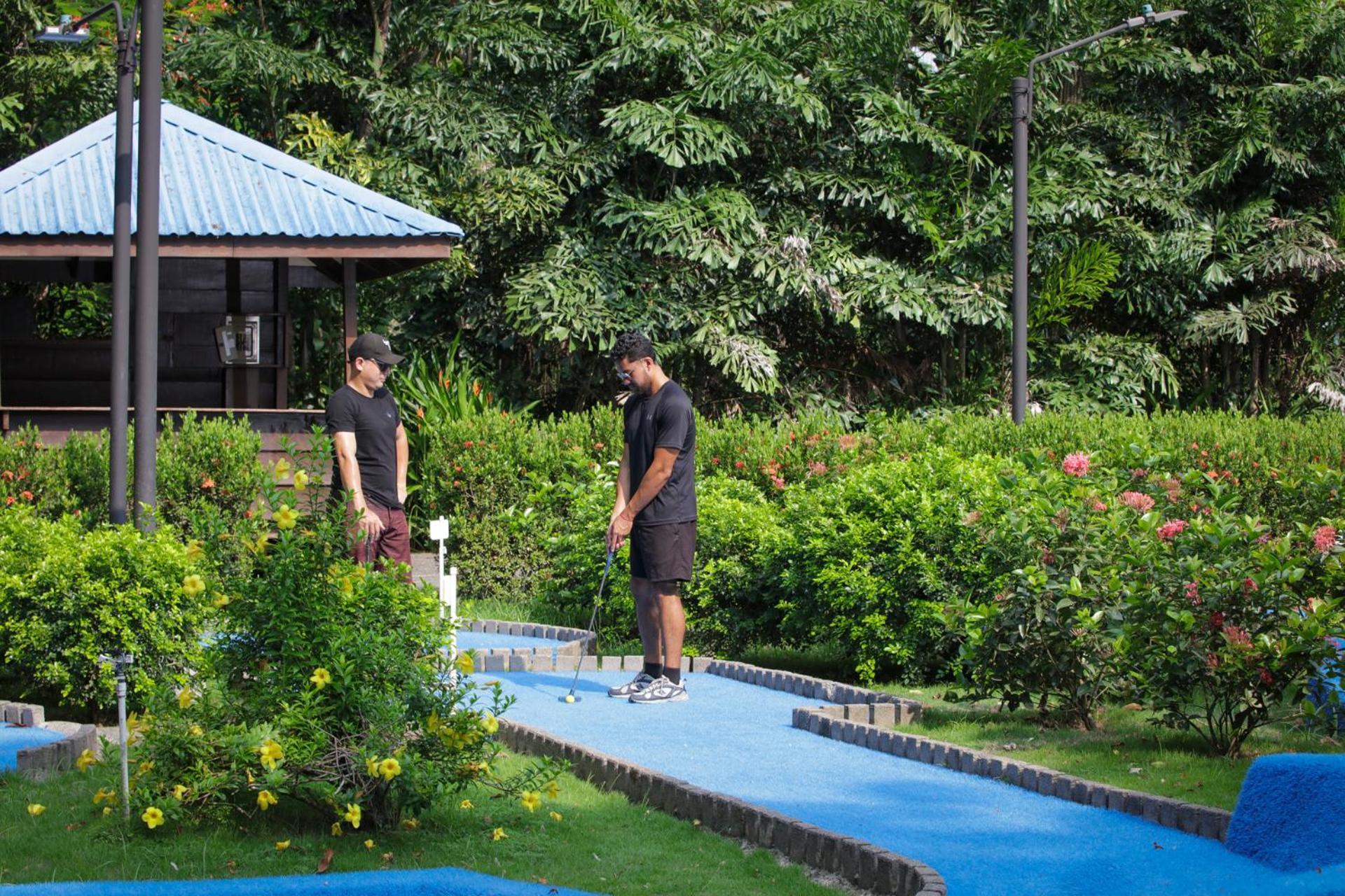 Hotel Punta Leona Jaco Bagian luar foto